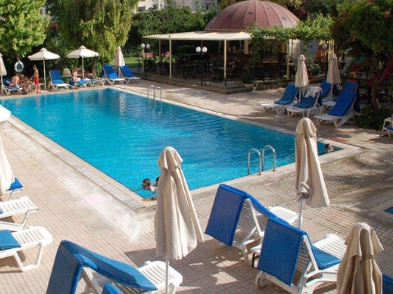 Jasmine Hotel Apartments Limassol Exteriör bild
